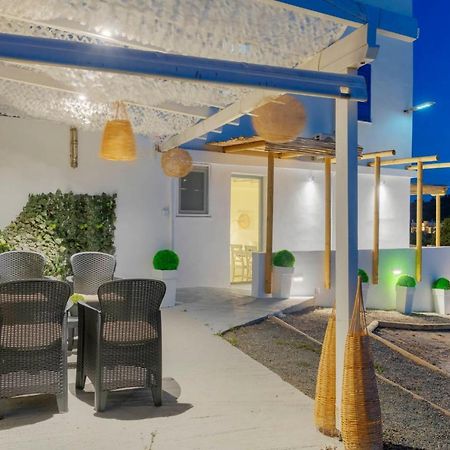 Endless Blue From Syros - Megas Gialos Resort - Suite 1 Ngoại thất bức ảnh
