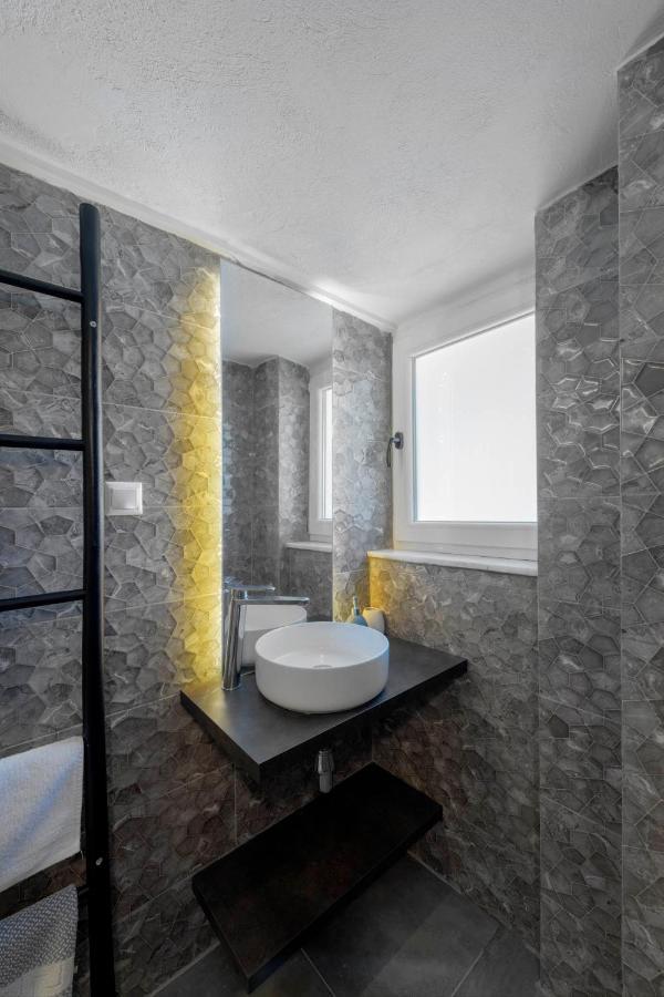 Endless Blue From Syros - Megas Gialos Resort - Suite 1 Ngoại thất bức ảnh
