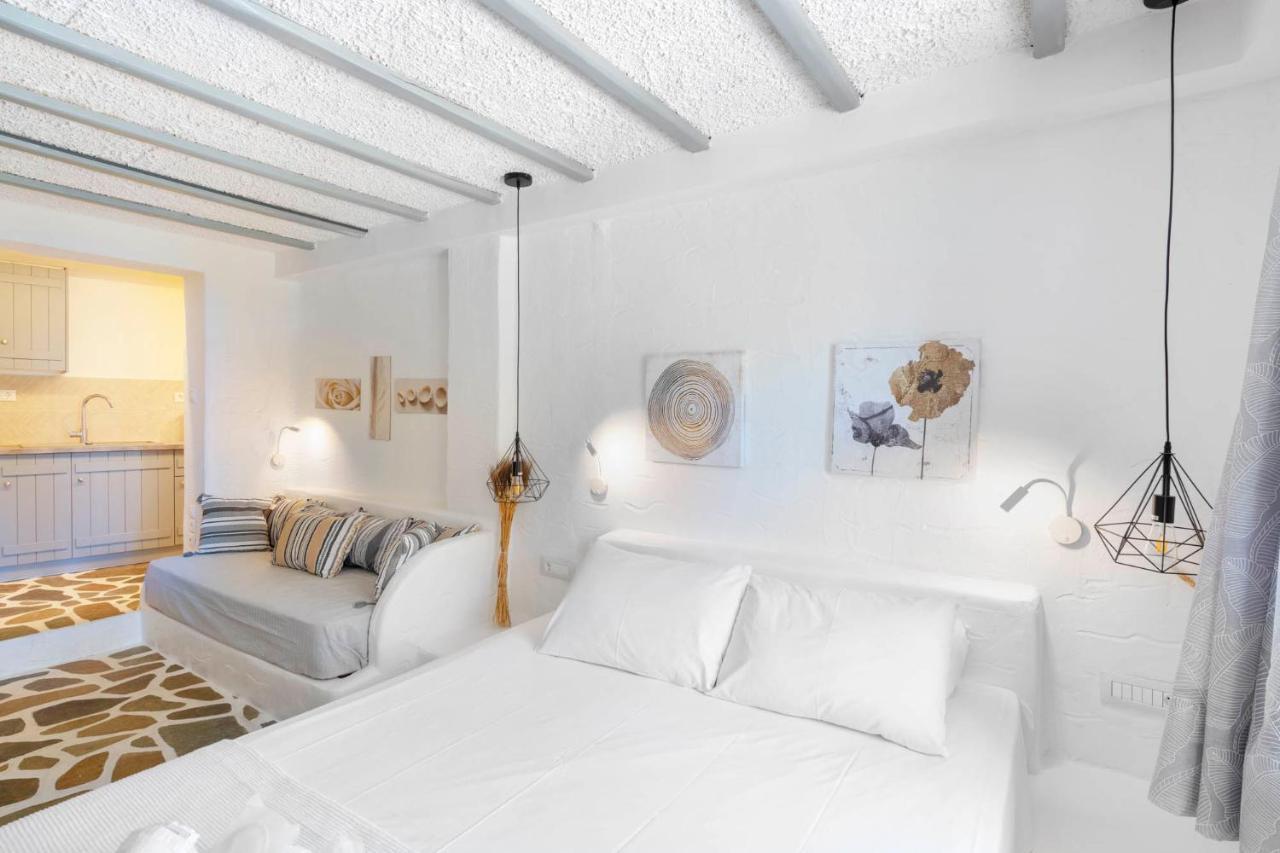 Endless Blue From Syros - Megas Gialos Resort - Suite 1 Ngoại thất bức ảnh