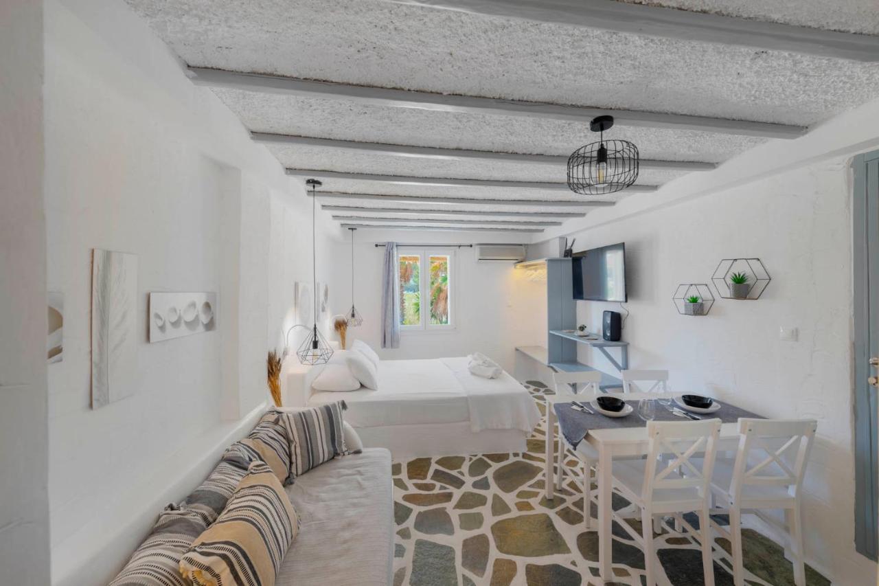 Endless Blue From Syros - Megas Gialos Resort - Suite 1 Ngoại thất bức ảnh